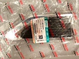 تصویر مثلثي روي گلگير چپ KMCT9 