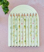 تصویر مداد سیاه طرح برگ 