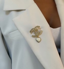 تصویر گل سینه طرح کلوین کلن خاص پسند 