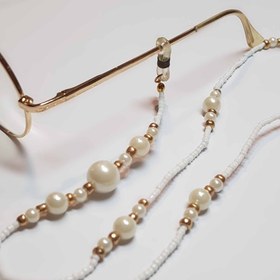 تصویر بند عینک مرواریدی سفید مدل GLSPRL 