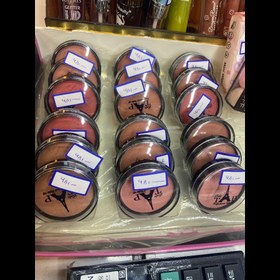 تصویر رژ گونه 