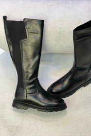 تصویر بوت بلند برای ساق پُر Boot