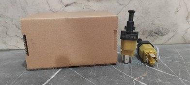 تصویر قیمت خرید سوییچ پدال ترمز ام وی ام 110 - 110s - 315 - 550 - X22 - X33 (2 عددی) - کد فنی s18-3720030 