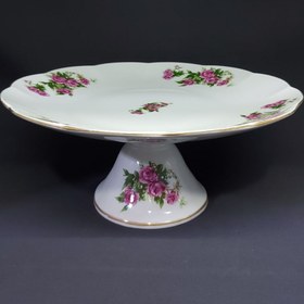 تصویر کیک خوری گلسرخی 