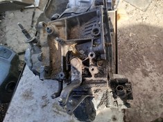 تصویر گیربکس کامل پژو دست دوم به شرط سالم 