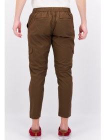 تصویر شلوار کتان کشی مردانه با طراحی معمولی، رنگ قهوه‌ای تیره برند sorbino Men Regular Fit Solid Stretchable Cargo Pants, Dark Tan