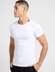 تصویر تی‌شرت گردن‌گرد لوگو برند Emporio Armani Logo Crew Neck T-Shirt