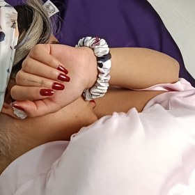 تصویر مینی اسکرانچی طرحدار ابریشم first class کپی - طرحدار بهاری Silk Mini scrunchies