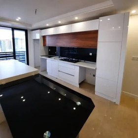 تصویر کابینت ام دی اف هایگلاس سفید وچوب دوپله دورنگ کدSd ۴۰۱ 