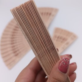 تصویر بادبزن چوبی کد ۷۱۴ 