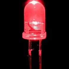 تصویر ال ای دی 5mm شفاف قرمز پایه بلند 