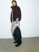 تصویر بوت چرمی ساق کوتاه با پاشنه باریک از برند زارا 