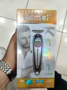 تصویر فروشگاه لوازم آرایشگاهی پردیس