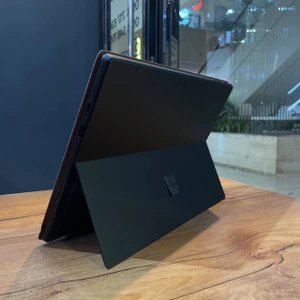 تصویر فروشگاه ژرفا اصفهان