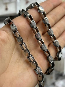 تصویر فروشگاه لوازم جانبی ماندگار