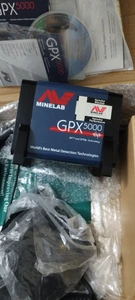 تصویر فروشگاه باستان کهن فلزیاب