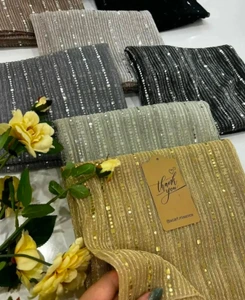 تصویر فروشگاه شال و روسری اریکه