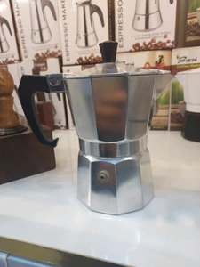 تصویر فروشگاه پایتخت اسپرسو