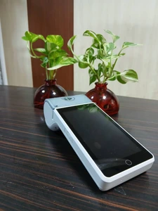 تصویر فروشگاه رویال پوز آپادانا