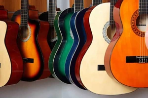 تصویر فروشگاه ساز های دست ساز امینی