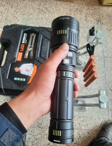 تصویر فروشگاه لوازم الکتریکی هادی