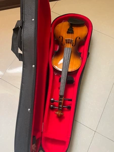 تصویر فروشگاه موسیقی روز