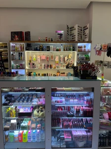 تصویر فروشگاه لونا والت