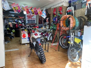 تصویر فروشگاه هوندا یدک علی