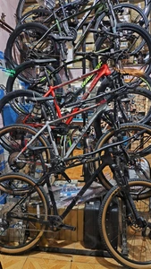 تصویر فروشگاه کیومرث بایک