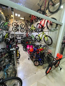 تصویر فروشگاه دوچرخه چی