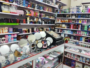 تصویر فروشگاه آرایشی و بهداشتی مهتاب