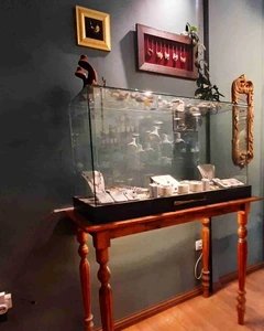 تصویر فروشگاه جواهر سنگ آفر