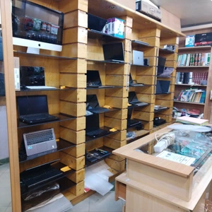 تصویر فروشگاه کامپیوتر طاها