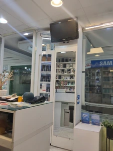 تصویر فروشگاه موبایل و لوازم جانبی حاتم