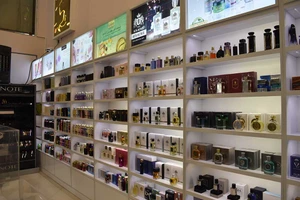 تصویر فروشگاه گالری کلبه ی عطر