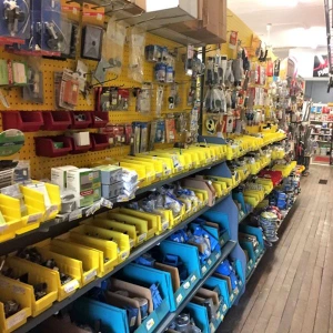 تصویر فروشگاه ابزار و یراق رسا