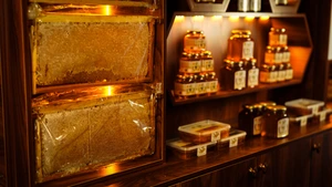 تصویر فروشگاه عسل طبیعی خیری