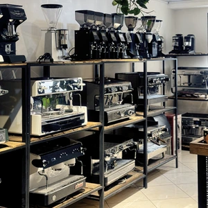 تصویر فروشگاه محصولات باریستا تجهیز