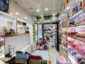 تصویر فروشگاه هلن پاکدشت