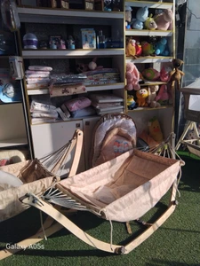 تصویر فروشگاه گهواره سنتی پتروس