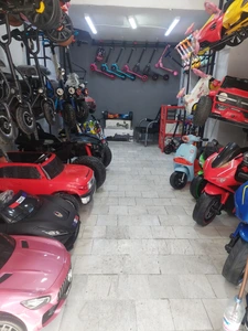 تصویر فروشگاه دنیای ماشین شارژی