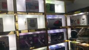 تصویر فروشگاه مارکت لوازم خانگی