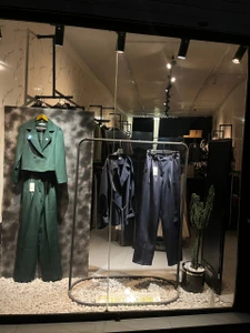 تصویر فروشگاه پوشاک آلامدک