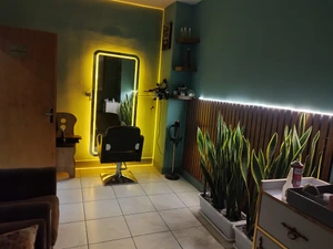 تصویر فروشگاه پروتز مو زعفرانیه