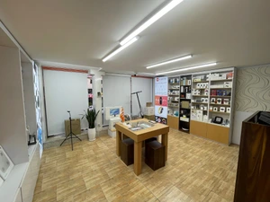 تصویر فروشگاه می نیا