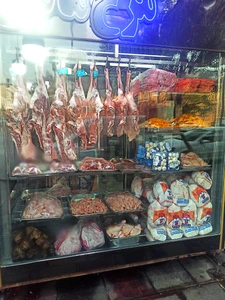 تصویر فروشگاه قصابی آذربایجان