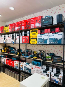 تصویر فروشگاه ابزار مارکت حسینی