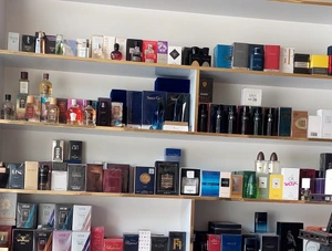 تصویر فروشگاه آرایشی اصفهان