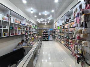 تصویر فروشگاه گالری کزور