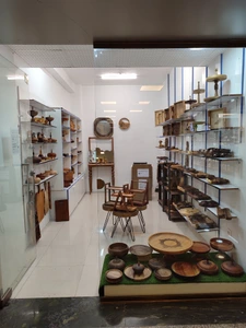 تصویر فروشگاه صنایع چوبی چومو